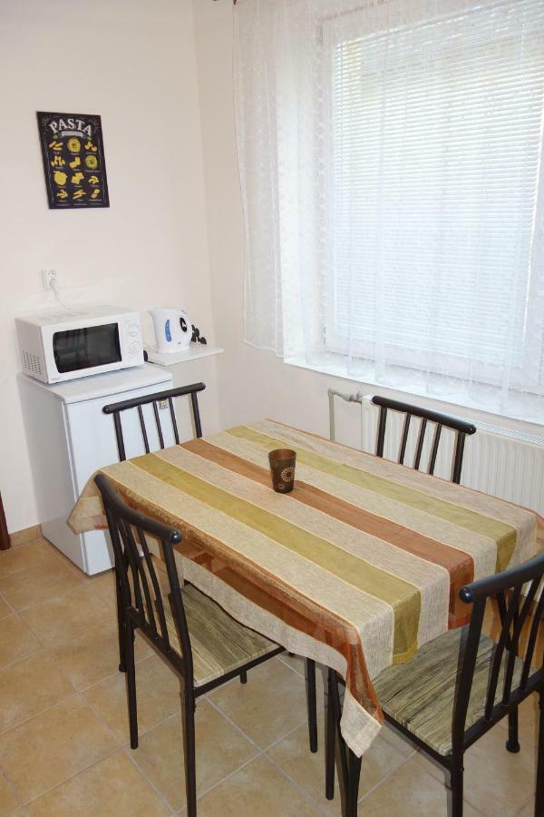 La Familia Apartamento Štúrovo Exterior foto