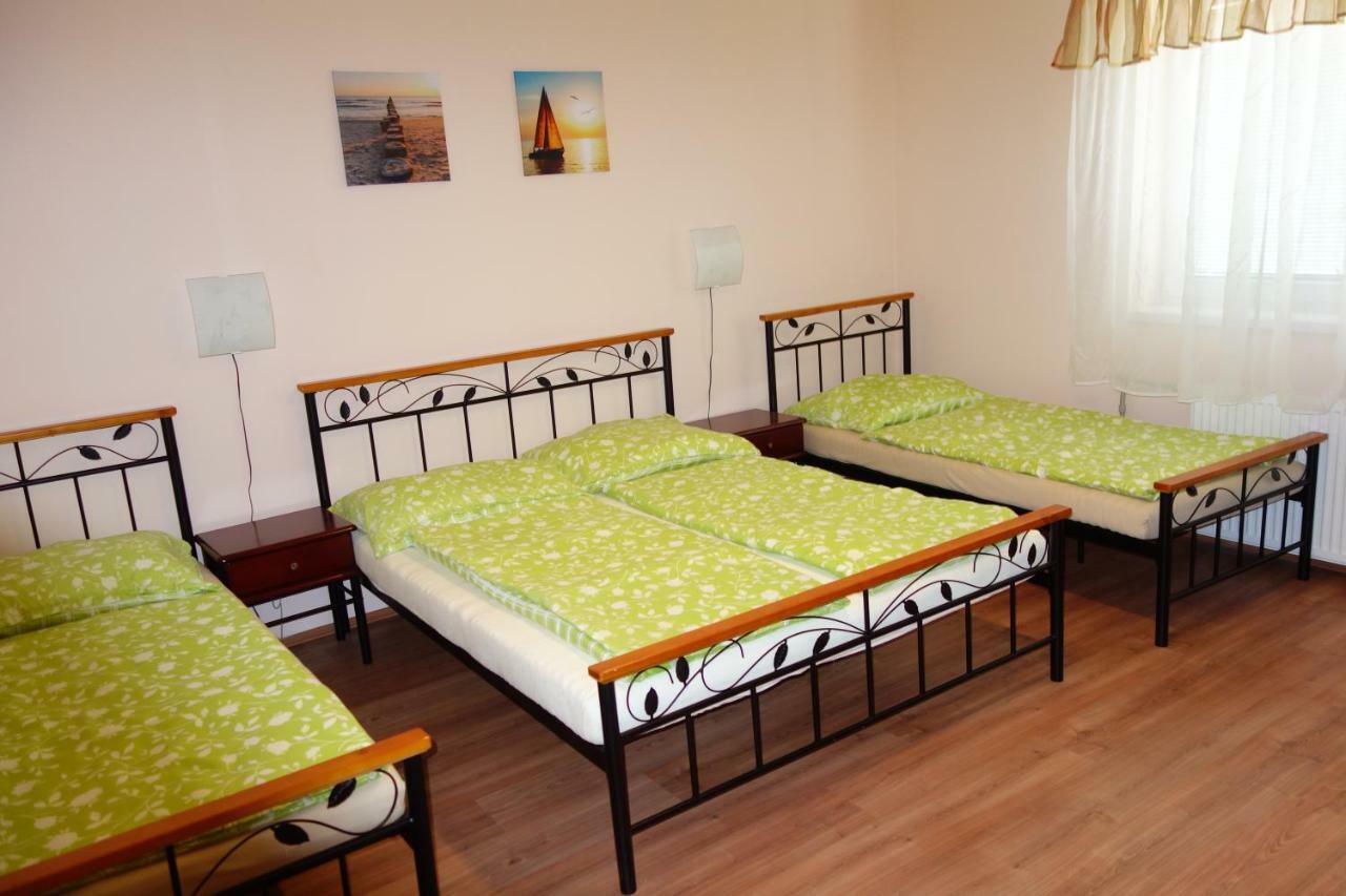 La Familia Apartamento Štúrovo Exterior foto