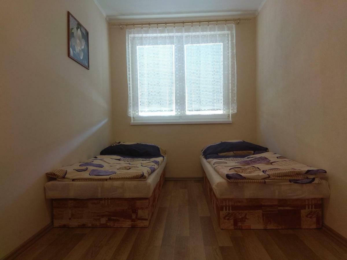 La Familia Apartamento Štúrovo Exterior foto